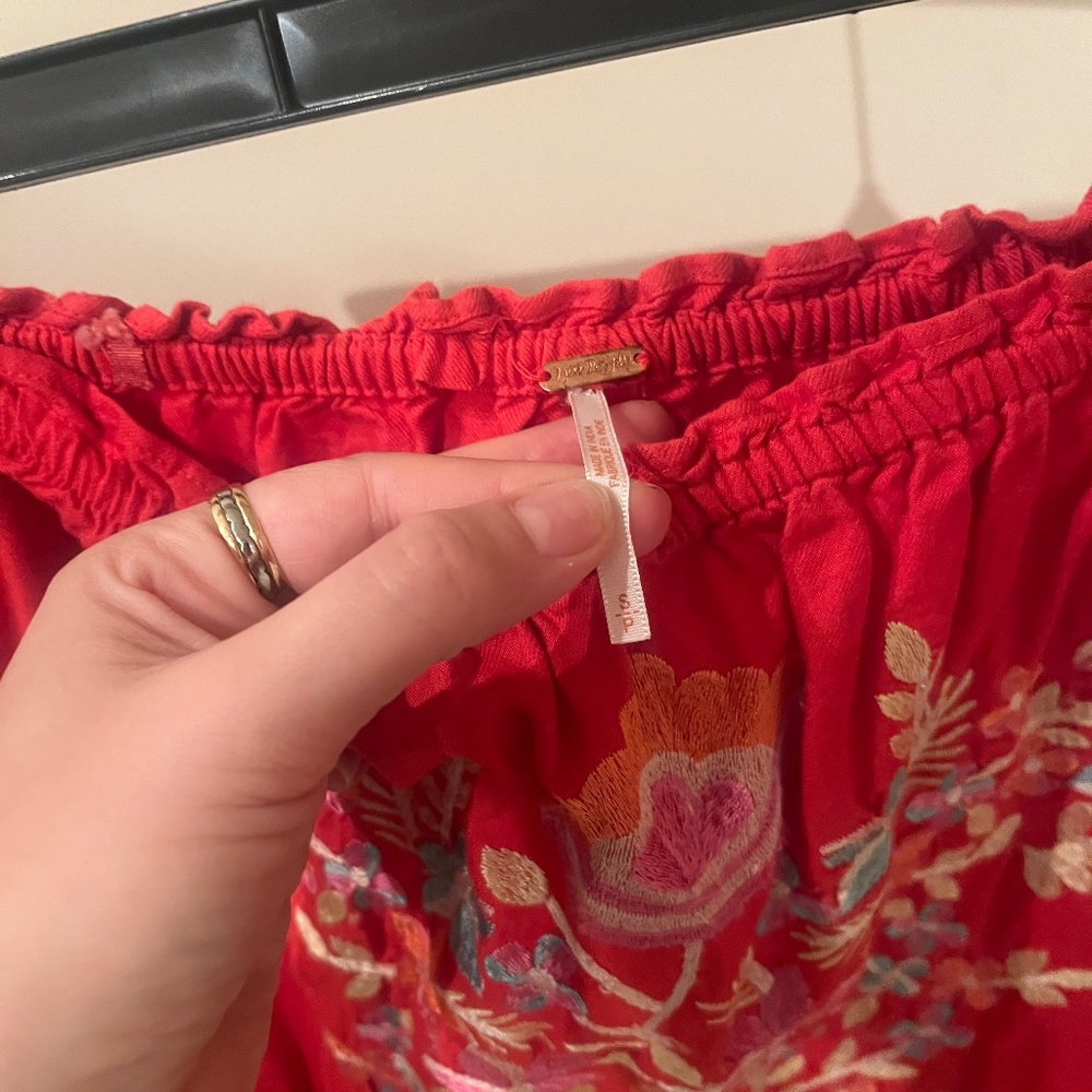 Free People Off shoulder Embroidered Dress Tunic Top Red Floral Size: Small - Picture 5 of 7